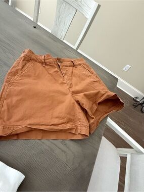 GAP Girlfriend Khaki SiennaShorts